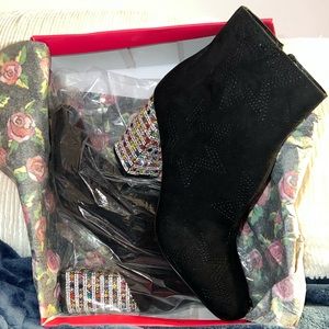 Betsey Johnson Boots